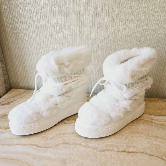 Moon Boot LTrack Faux Fur Boots Moon Boots L Track White Fur Winter Snow Boot - Picture 6 of 16